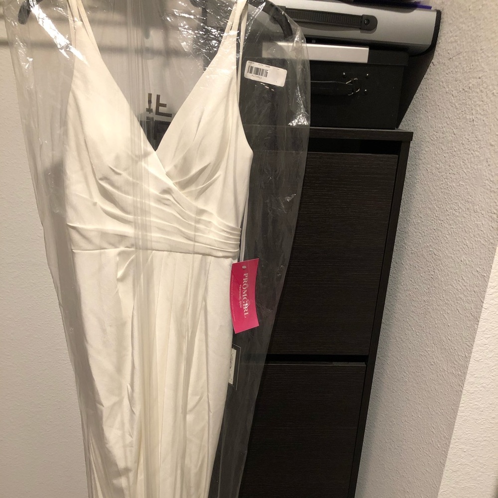 Faviana Dress